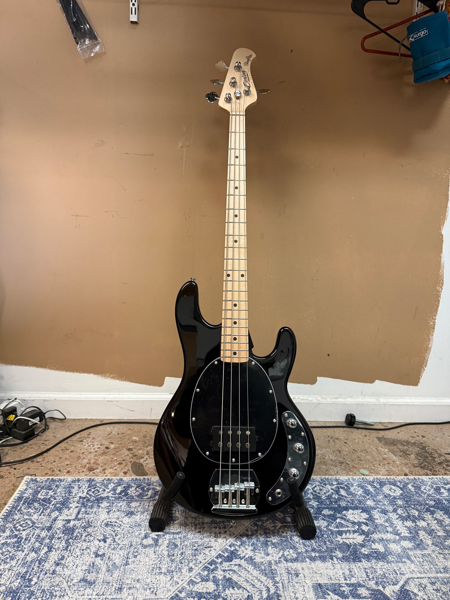 Sterling by Music Man Stingray Ray4 (Black)