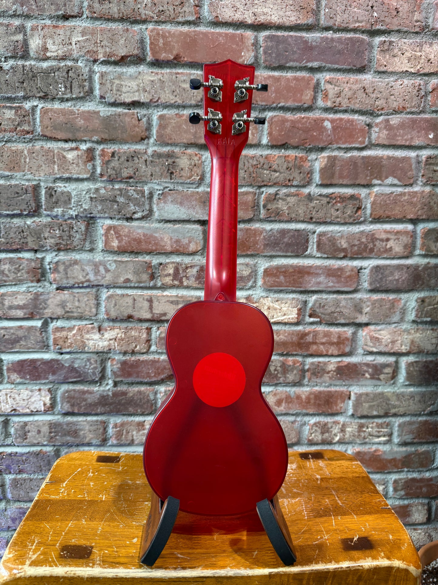 Kala Waterman Transparent Sopraon Ukulele - Martini Red