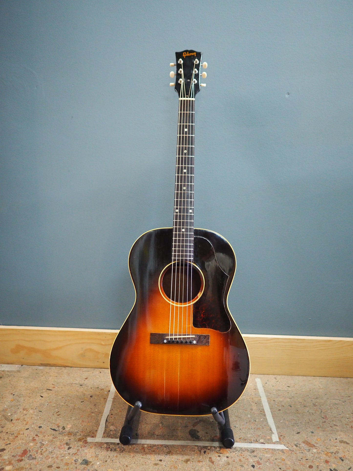 Vintage Used 1956 Gibson LG-1