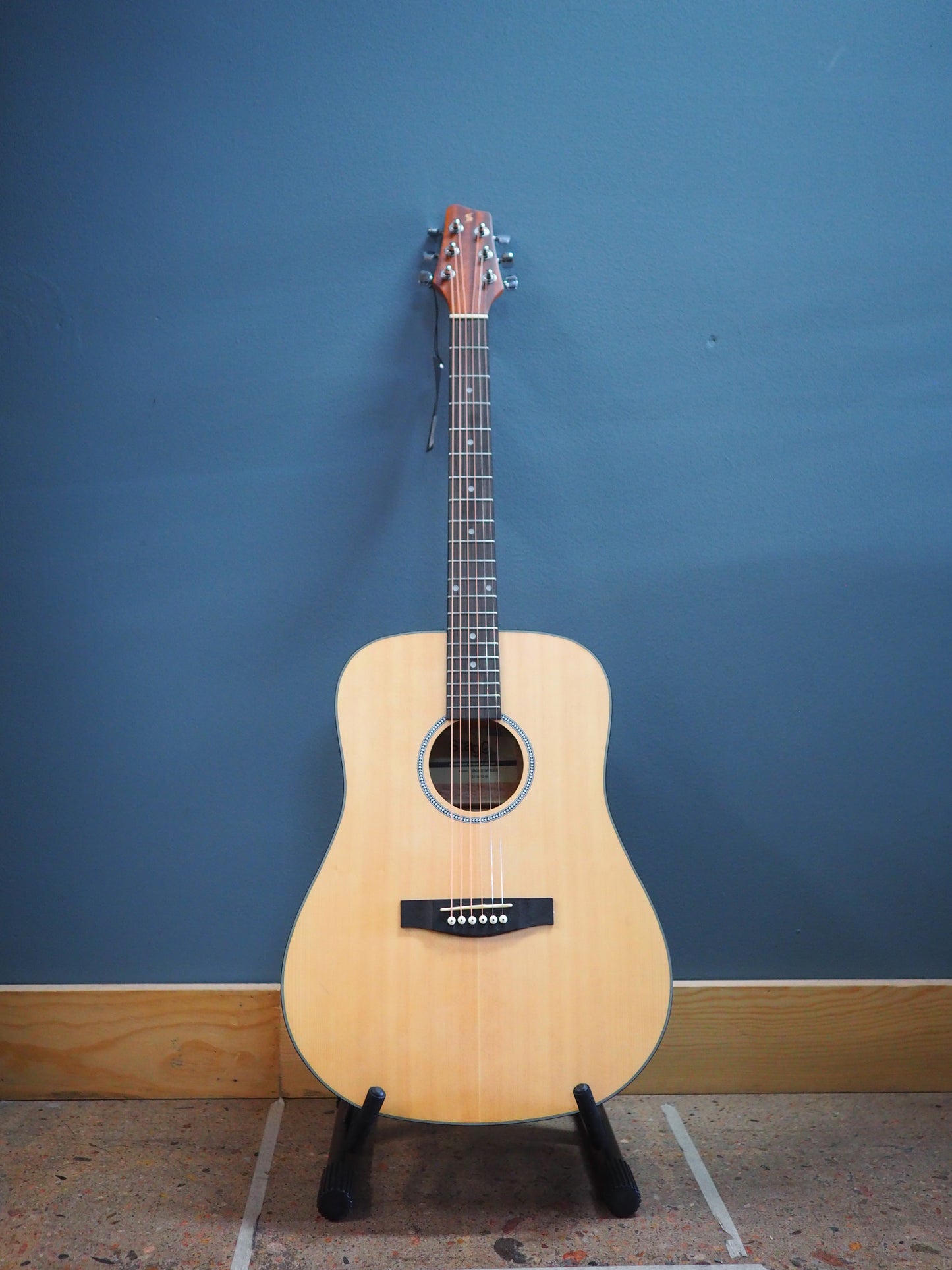 Stagg Dreadnought Acoustic Guitar (Spruce)