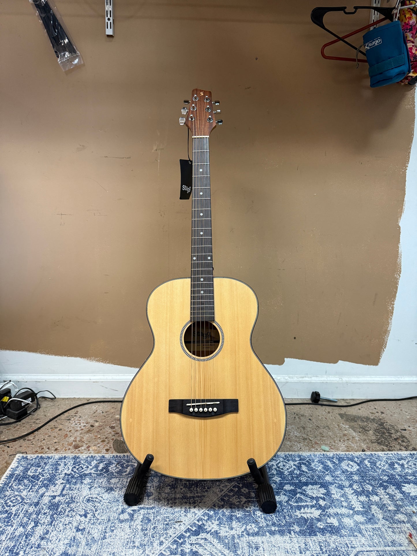 Stagg Grand Auditorium Acoustic Guitar (Spruce - Mahogany)