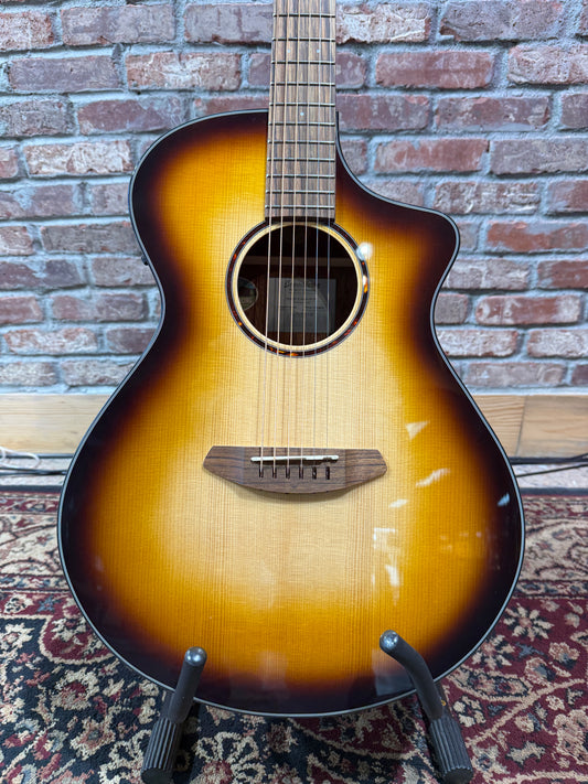 Breedlove Discovery S Concert ED CE (Spruce-Mahogany)
