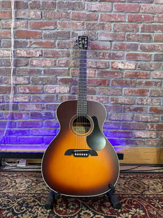 Alvarez Regent Series Folk/OM Acoustic Guitar Pack