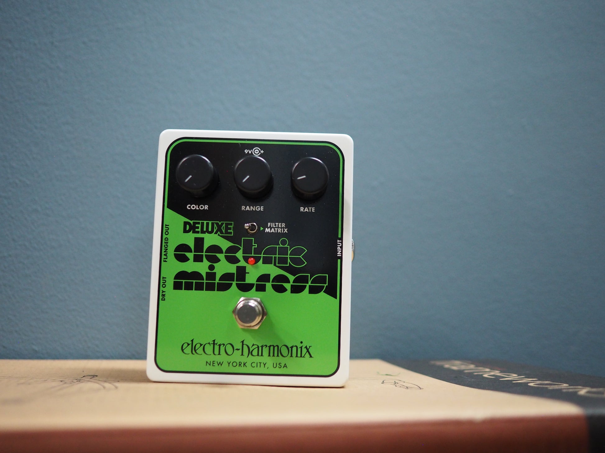 electric mistress pedal Electro-Harmonix Deluxe Electric Mistress Pedal